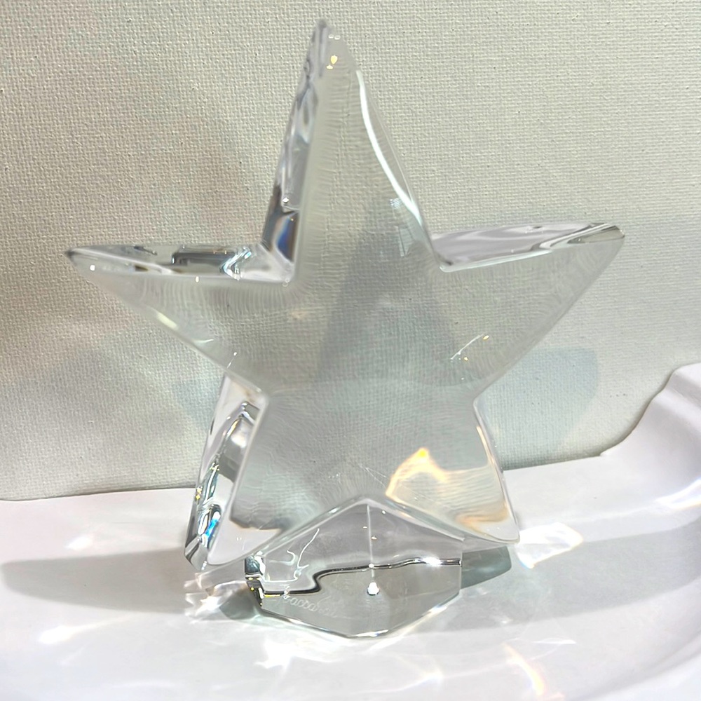 Baccarat Crystal Art Glass Paperweight 4.5” by 4”